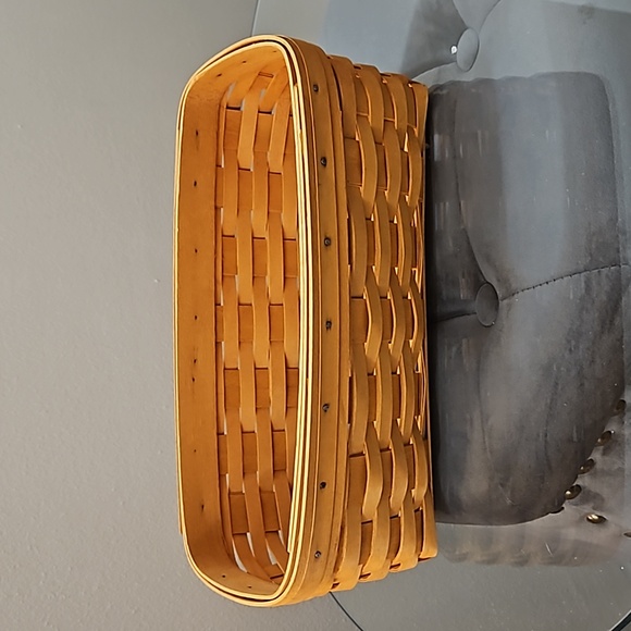 Longaberger 2001 Basket - Picture 1 of 6
